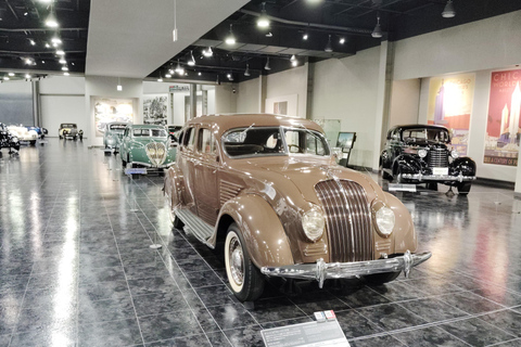 Toyota Automobile Museum & Historic Cars in Motion Departure from Nagoya Station