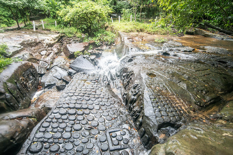 Siem Reap: Kulen Waterfalls and Banteay Srei Tour