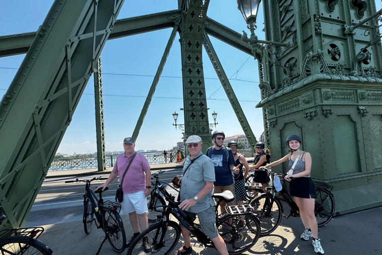 Budapest: Complete E-Bike Tour of Buda & Pest Highlights