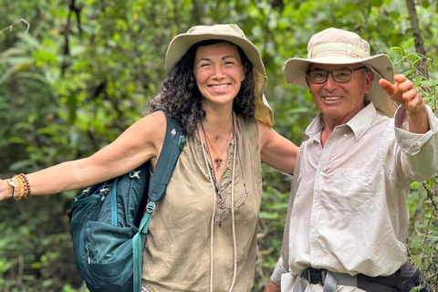 Galápagos : tortues géantes, tunnels de lave et cratèresGalápagos : visite guidée des tortues géantes, des tunnels de lave et des cratères