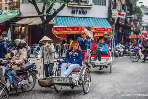 Tour en bicicleta por la ciudad de Ho Chi Minh con guía de habla inglesa