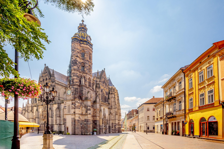 Slovakia: 3-Day Bratislava, Castles, Tatras Tour