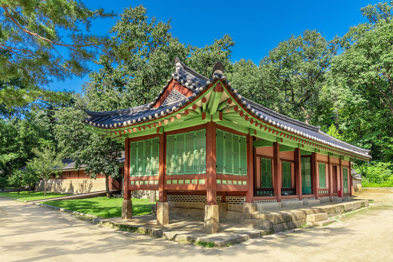 Seoul: Jongro UNESCO Heritage Small Group Walking Tour English Guide