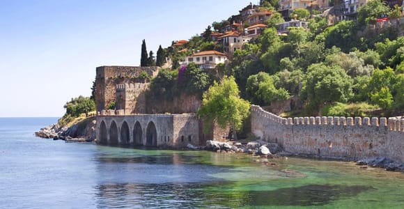 Side: Alanya City Tour with Boat, Cable Car & Castle Lunch