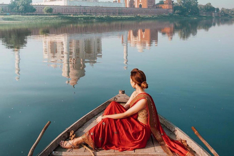 Taj Mahal sin colas y tour de la ciudad de Agra – Especial para parejasTour de la ciudad de Agra y el Taj Mahal con opción de guía