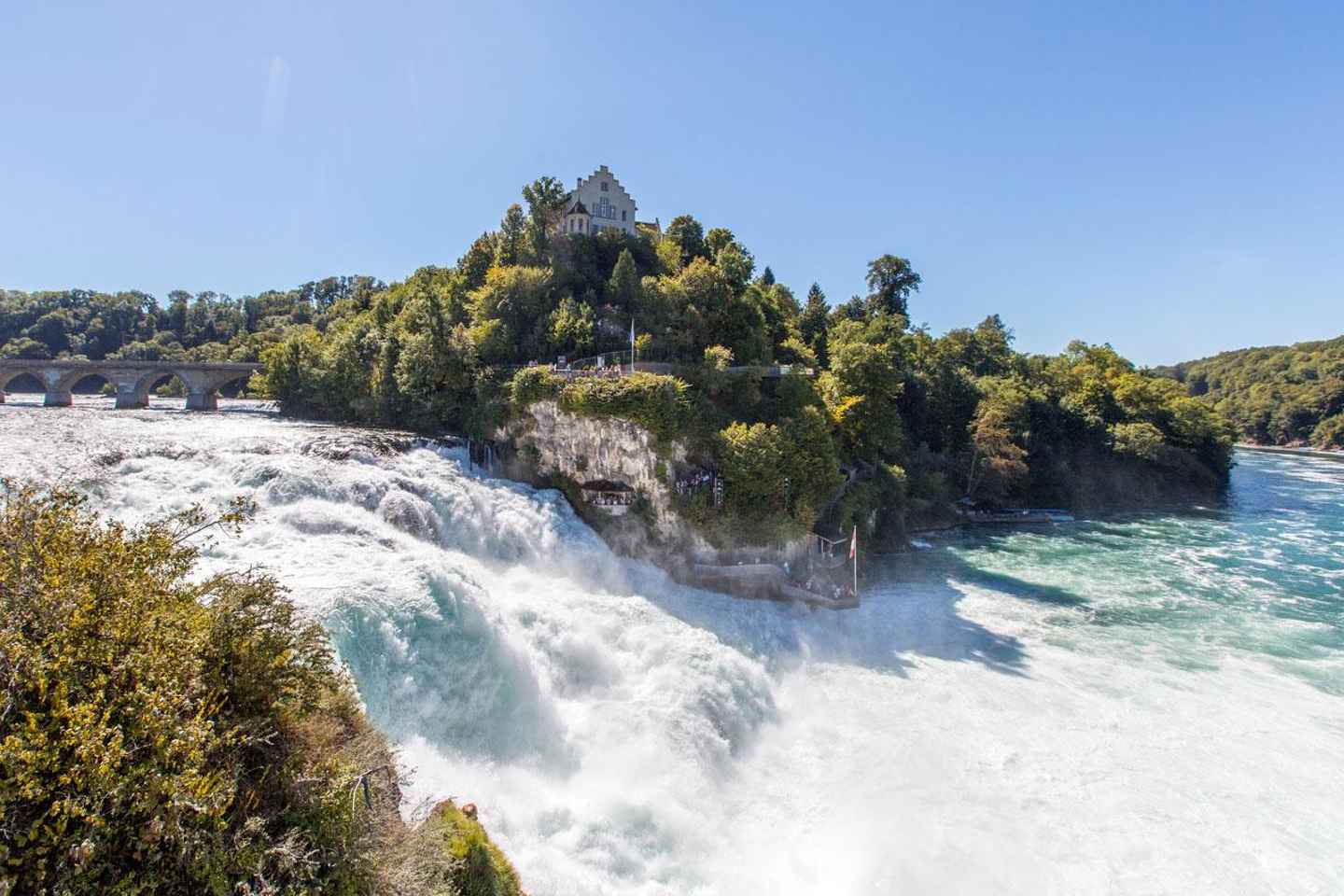 Zurich: Half-Day Trip to Rhine Falls & Historic Schaffhausen