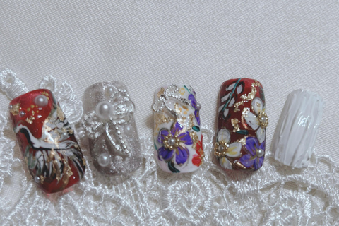 Yokohama: Japansk nagel- och hårstyling, sminkning, kimonouthyrningJapansk nagel