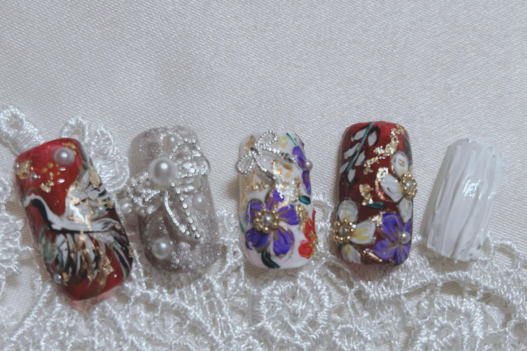 Yokohama: Japansk nagel- och hårstyling, sminkning, kimonouthyrningJapansk nagel