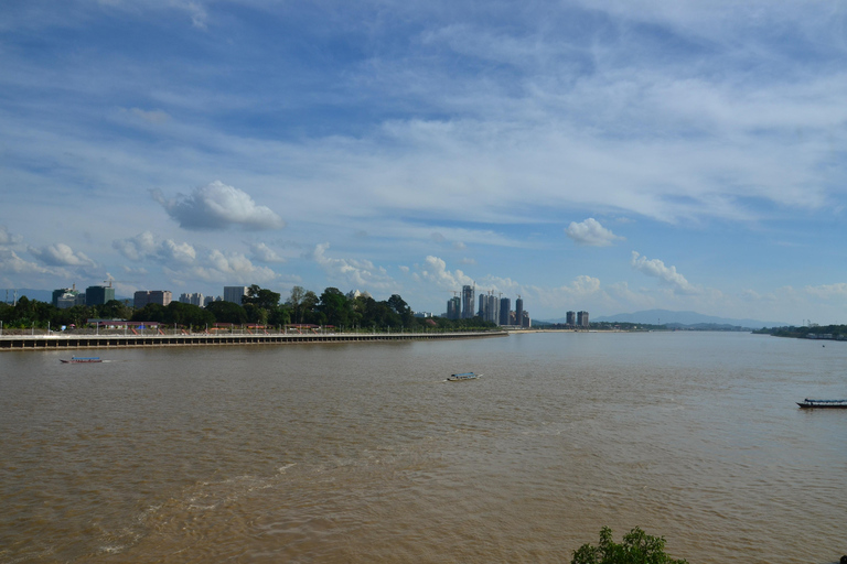 From Chiang Mai: Chiang Rai's Temples and Golden Triangle White Temple, Blue Temple, Wat Phra Keaw and Golden Triangle