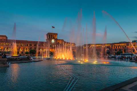 Walking City Tour in Yerevan with Brandy, 5 Wines & Bread