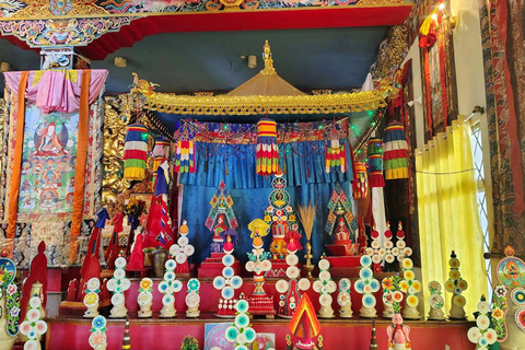 Wycieczka z Bangalore do buddyjskiego klasztoru i wodospadów Shivanasamudram