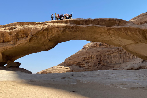 瓦迪拉姆沙漠探险之旅：超越地平线2-Hour 4x4 Safari