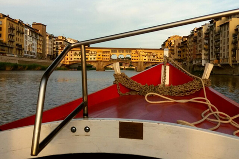 Florence: Gondola Boat Tour with Wine or Coffee and SnackEvening Tour with Wine