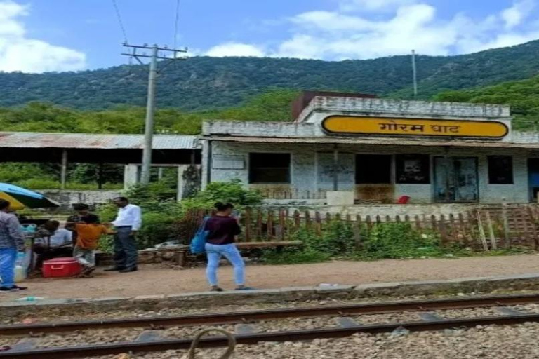 udaipur: Valley Queen Heritage Train Ride