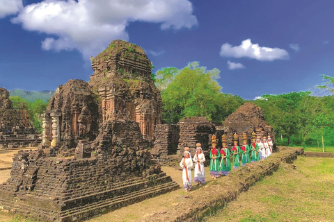 Hoi An: My Son Sanctuary Sunrise Tour with Breakfast