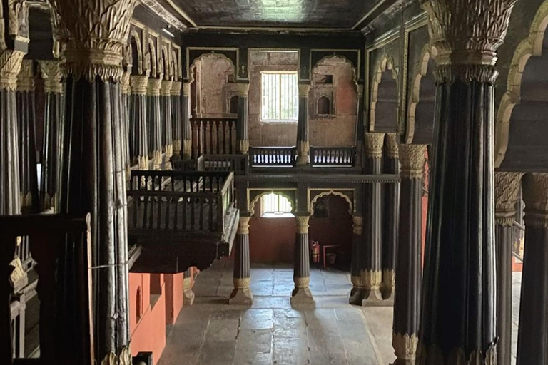 Bangalore: Tipu Sultan’s Palace Guided Heritage Tour
