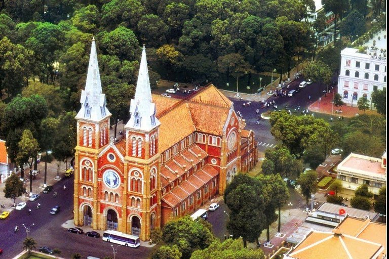 Tour de la ciudad de Sai Gon en coche