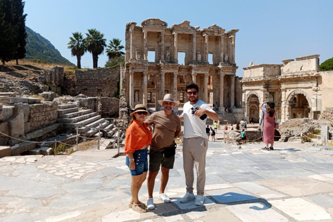 Au départ d&#039;Izmir : Visite privée d&#039;Éphèse et de la maison de la Vierge Marie