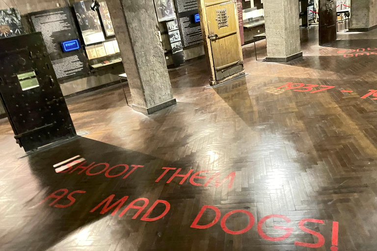 Tbilisi: Museum of Soviet Occupation Guided Tour