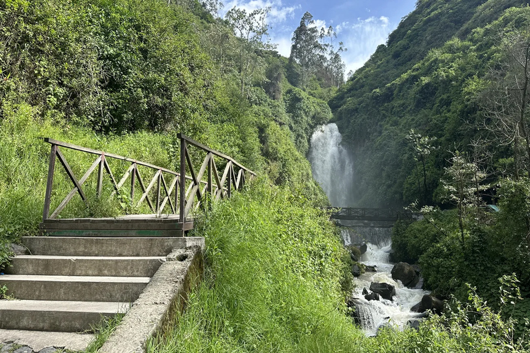 Cotopaxi och Baños Tour på en dag - Allt ingår från QuitoEnkel rundtur (biljetter ingår ej)