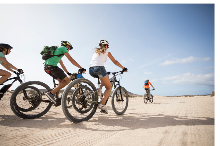 Fuerteventura Nord: Tour guidato PREMIUM in e-bikeTour Coast to Coast PREMIUM in Ebike, 45 km (moderato)