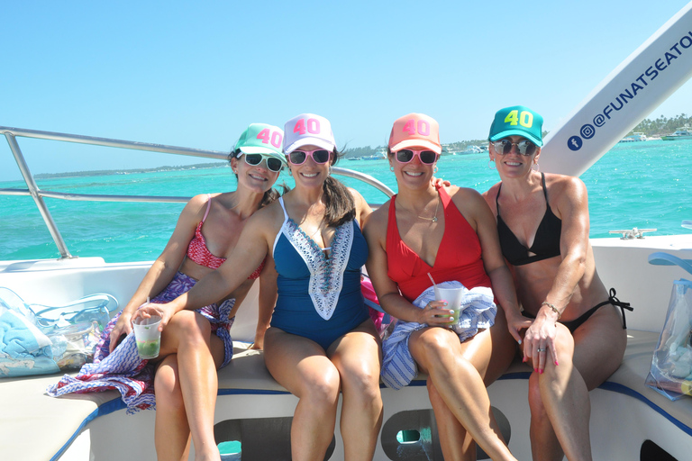 PuntaCana: Private Luxury Family BoatCruise with snorkelling