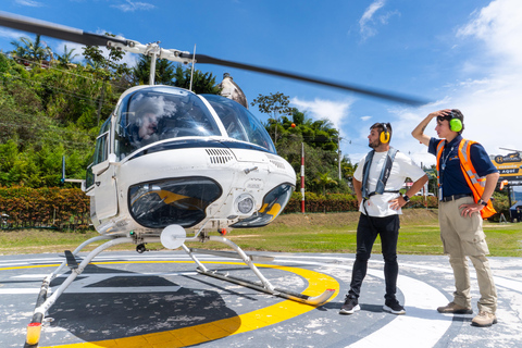 Guatapé: 6-minute scenic helicopter flight over the reservoir