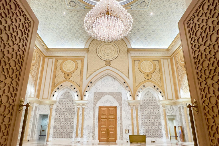 Evening Abu Dhabi City Tour with Corniche and Mosque Visit