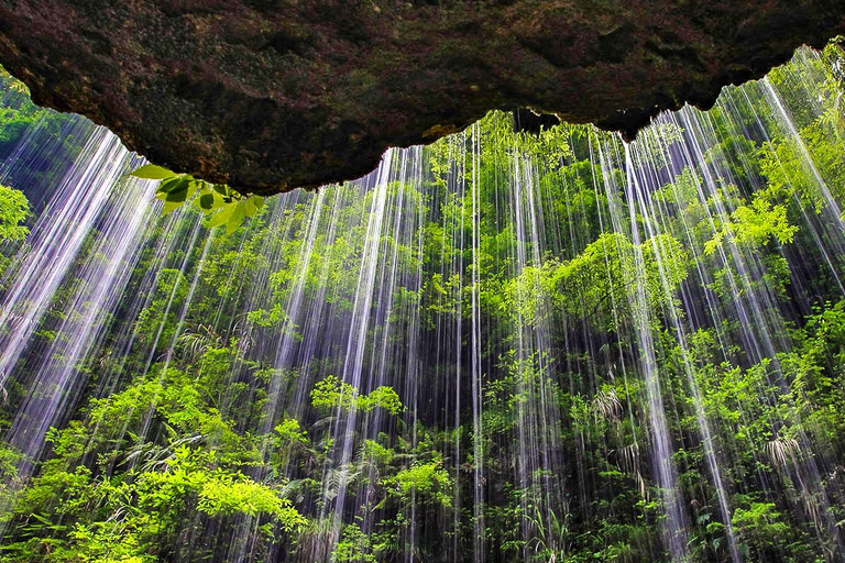 Zhangjiajie: Helicopter Flight over Avatar Mountains Sanguansi Helicopter Flight Experience Route A