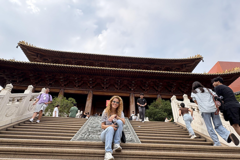 上海：饺子烹饪课和静安寺之旅饺子烹饪课和静安寺之旅（含接送服务）