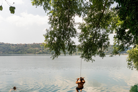 Rome: Castel Gandolfo Kayak &amp; Swimming Lake Tour with Pizza