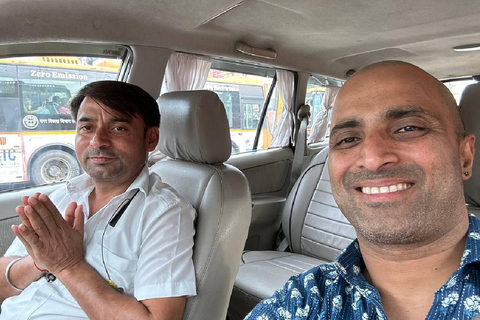 Jaipur: Privater Flughafentransfer zwischen der Stadt und dem Flughafen