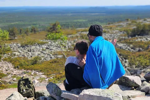 Lapland: Guided Hiking Tour in the Pristine Nature in Luosto