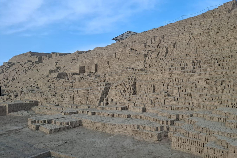 Huaca Pucllana & Parque del Olivar Tour