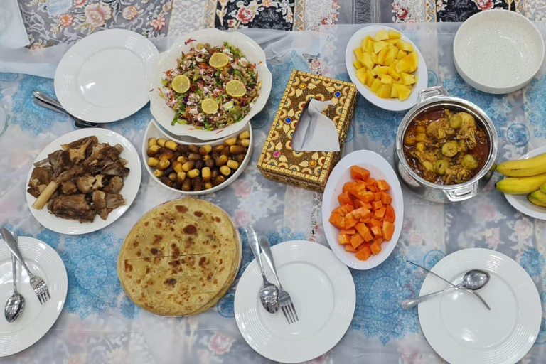 From Muscat: Authentic Omani Dinner with a Local Family