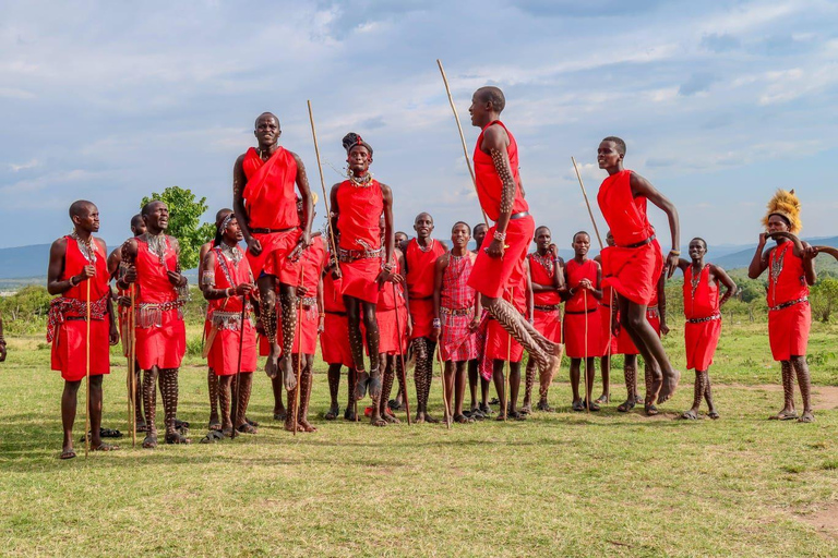 Nairobi: Maasai Mara, Amboseli, or Lake Naivasha Safari Tour