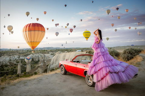 Cappadocia: Photo shoot with classic car