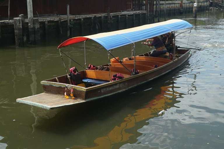 2 heures de visite privée en bateau sur le canal de Bangkok : Bateau plat traditionnel