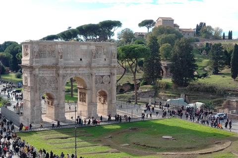 Tour privado del Coliseo y del Foro Romano con recogida en el hotel