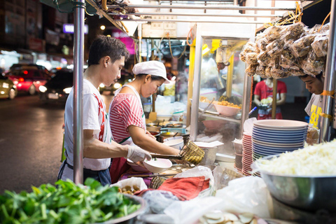 Smak Bangkoku: 3-godzinna uczta kulinarna w ChinatownBangkok: Chinatown Street Food Tour (ponad 10 degustacji)