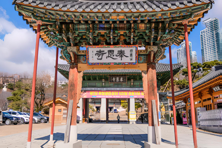 Seoul: Gangnam Time Travel, Royal Tombs to Starfield Library Chinese Guide