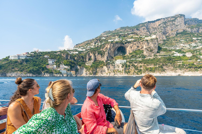 From Sorrento: Positano, Amalfi and Ravello Guided Tour Group Tour in Spanish