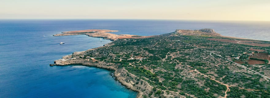 Combinaison safari en jeep et bateau à Famagouste et au Lagon Bleu
