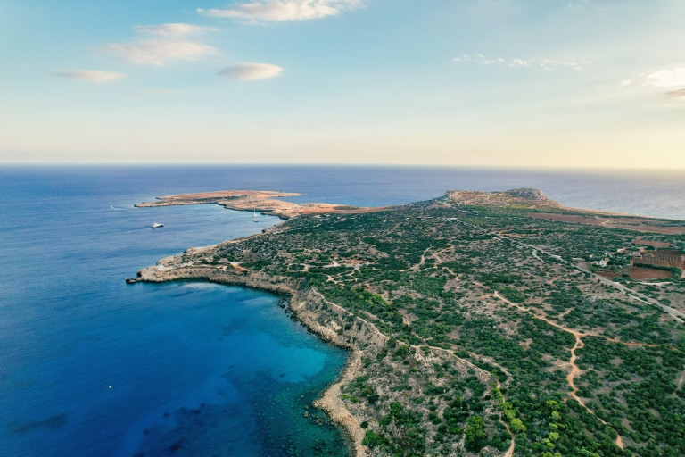 Safari jeepem i połączenie rejsu łodzią w Famaguście i Błękitnej LagunieFamagusta i Błękitna Laguna z Ayia Napa