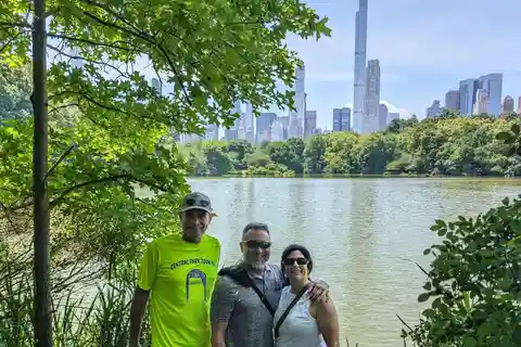 Tour a pie de 5 estrellas por Central Park, ¡guiado por residentes de Manhattan!