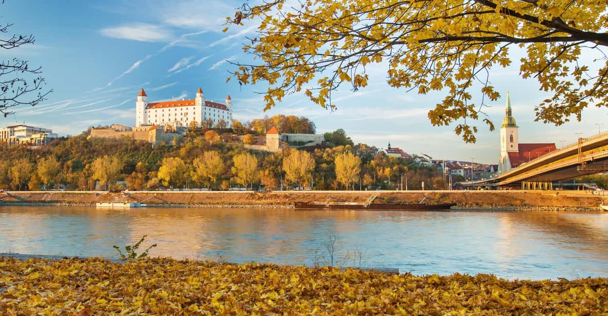 Afbeelding 0 van Van Wenen naar Bratislava, Devín en Hainburg – Rondleiding