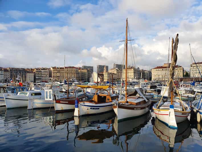 Discover the authentic Marseille with a local guide speaking your language
