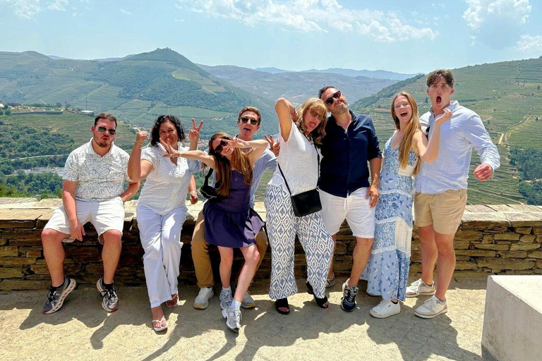 Half Day Douro Valley Tour with Cruise and Winery Lunch
