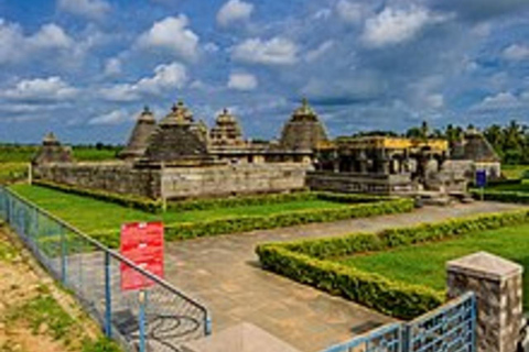 From Bengaluru: Private Tour Sravanbelgola, Belur &amp; HalebiduPrivate Day Tour from Bengaluru to Hassan