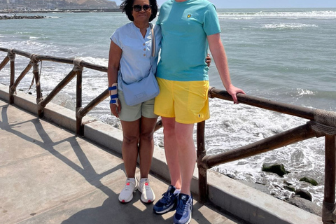 Lima: Private Tour of Barranco, La Herradura, and the Pachacámac Sanctuary